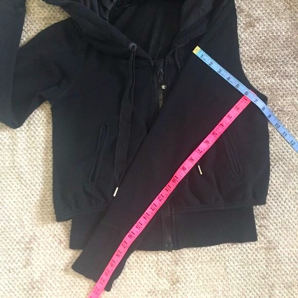 Lululemon Rare and Unique Hooded Jacket - Picture 8 of 9